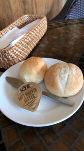 小さめパン2種類